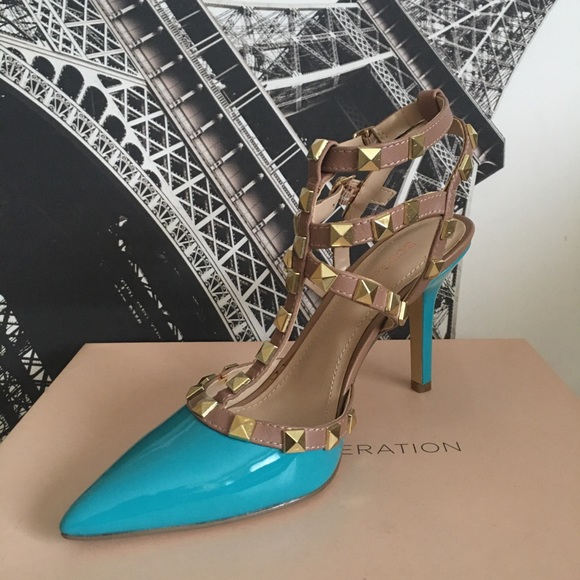 BCBGeneration Darron Rockstud Pumps - Size 6, Torquoise - Picture 3 of 4